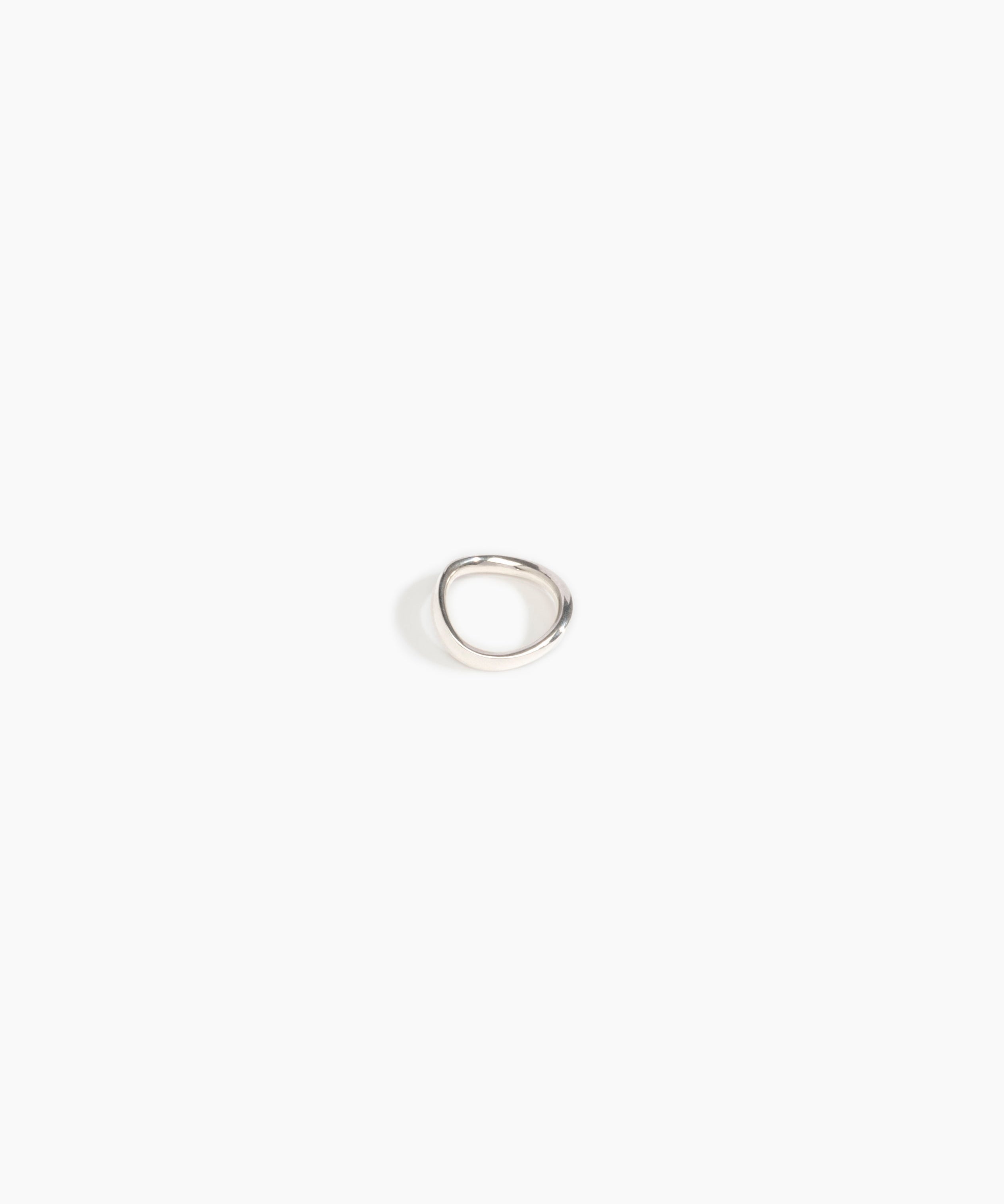 LO Collections Flat Wave Ring in 925 Sterling Silver Material
