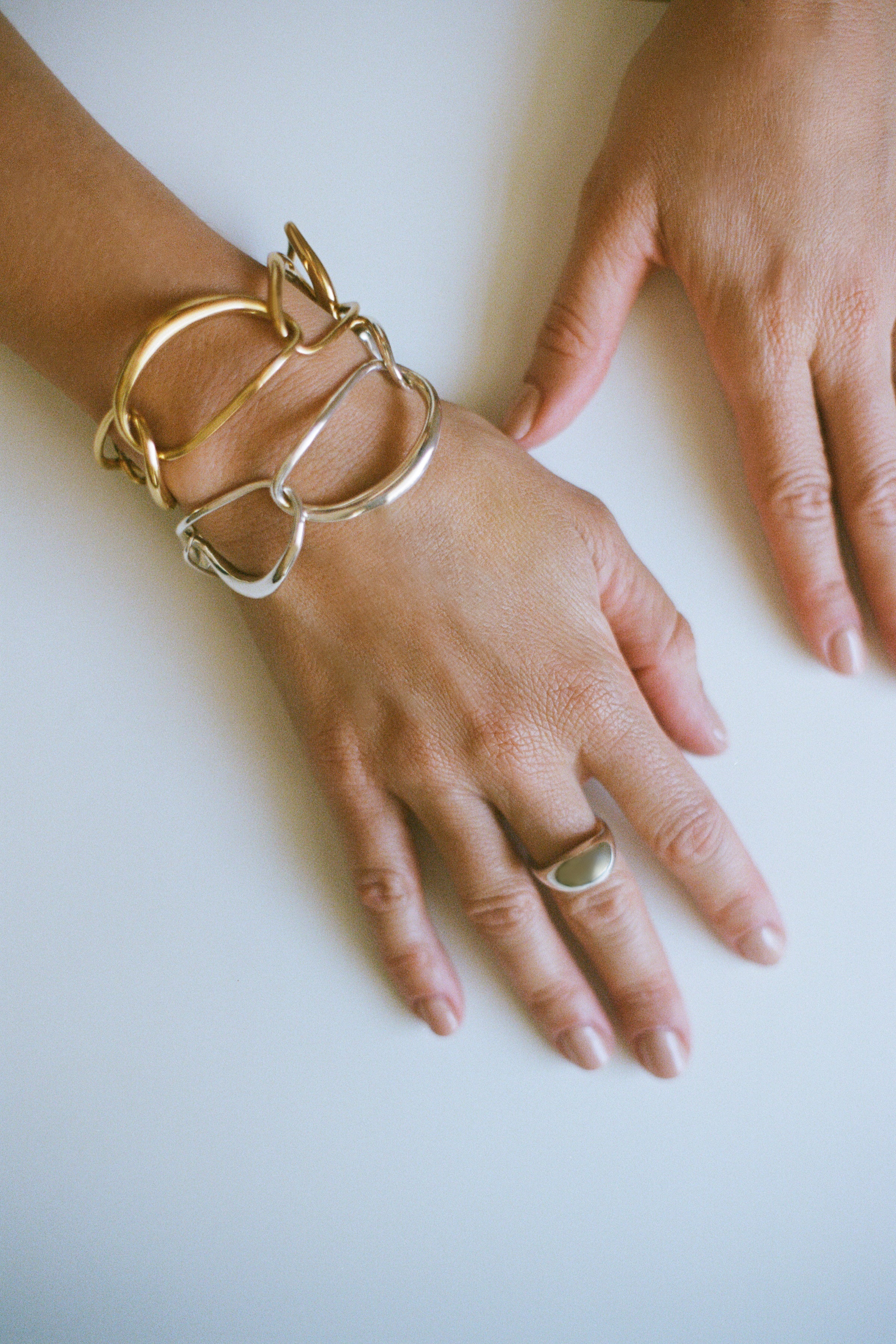 Dinosaur_Designs_Bracelets_Ball_Black