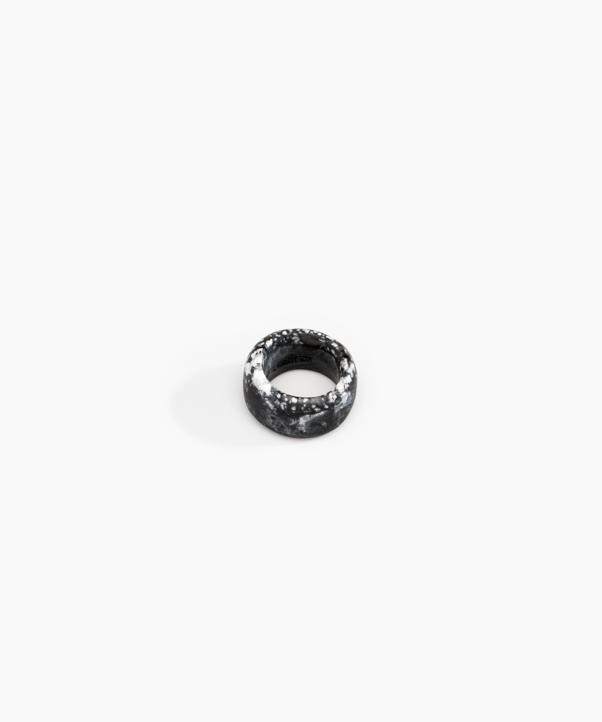 Band Ring Black Marble Regular - Main Image