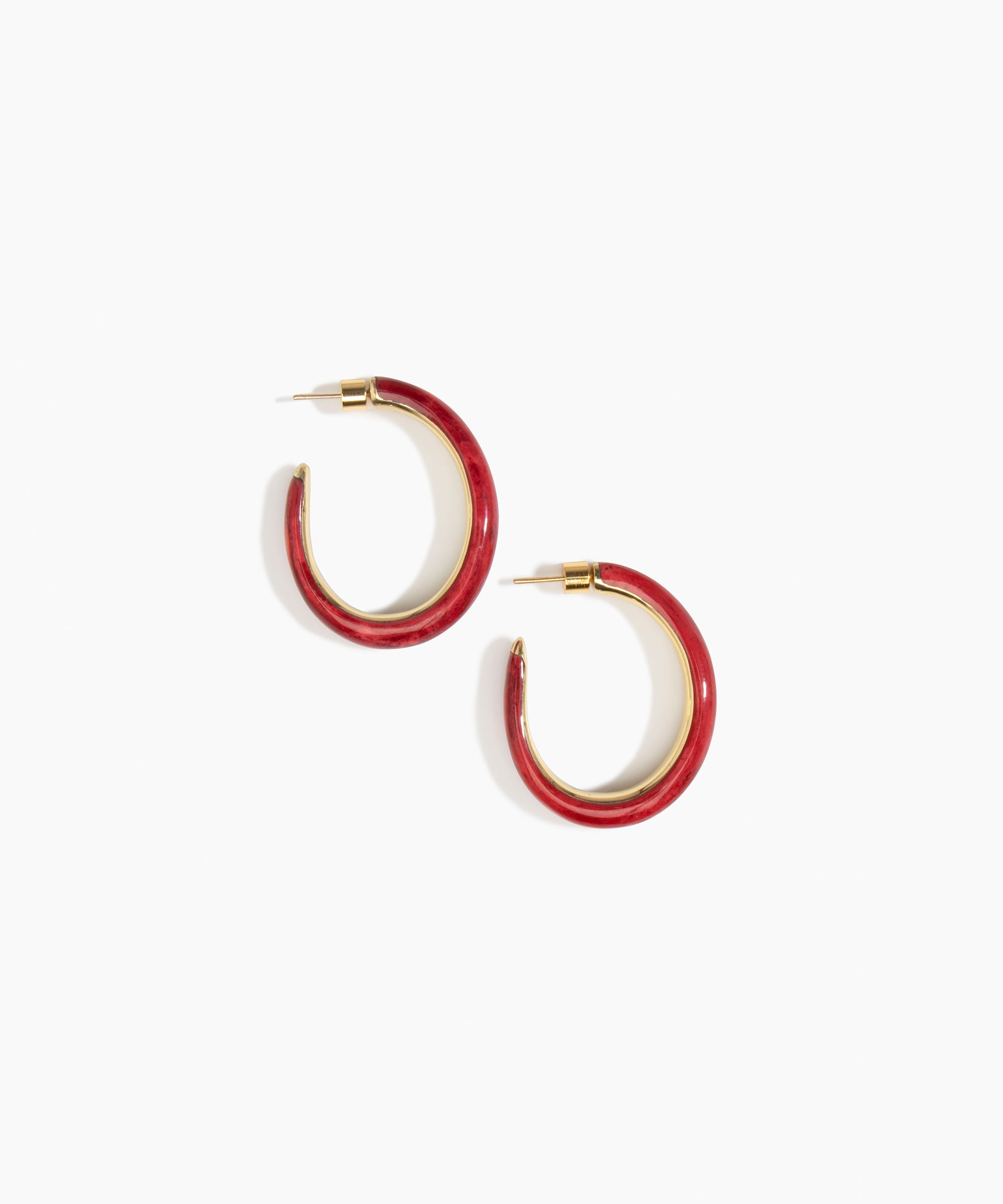 Dinosaur Designs Large Pebble Duo Hoop Earrings in Cranberry — marbled red resin hoop earrings with polished brass inner face and stud fastening