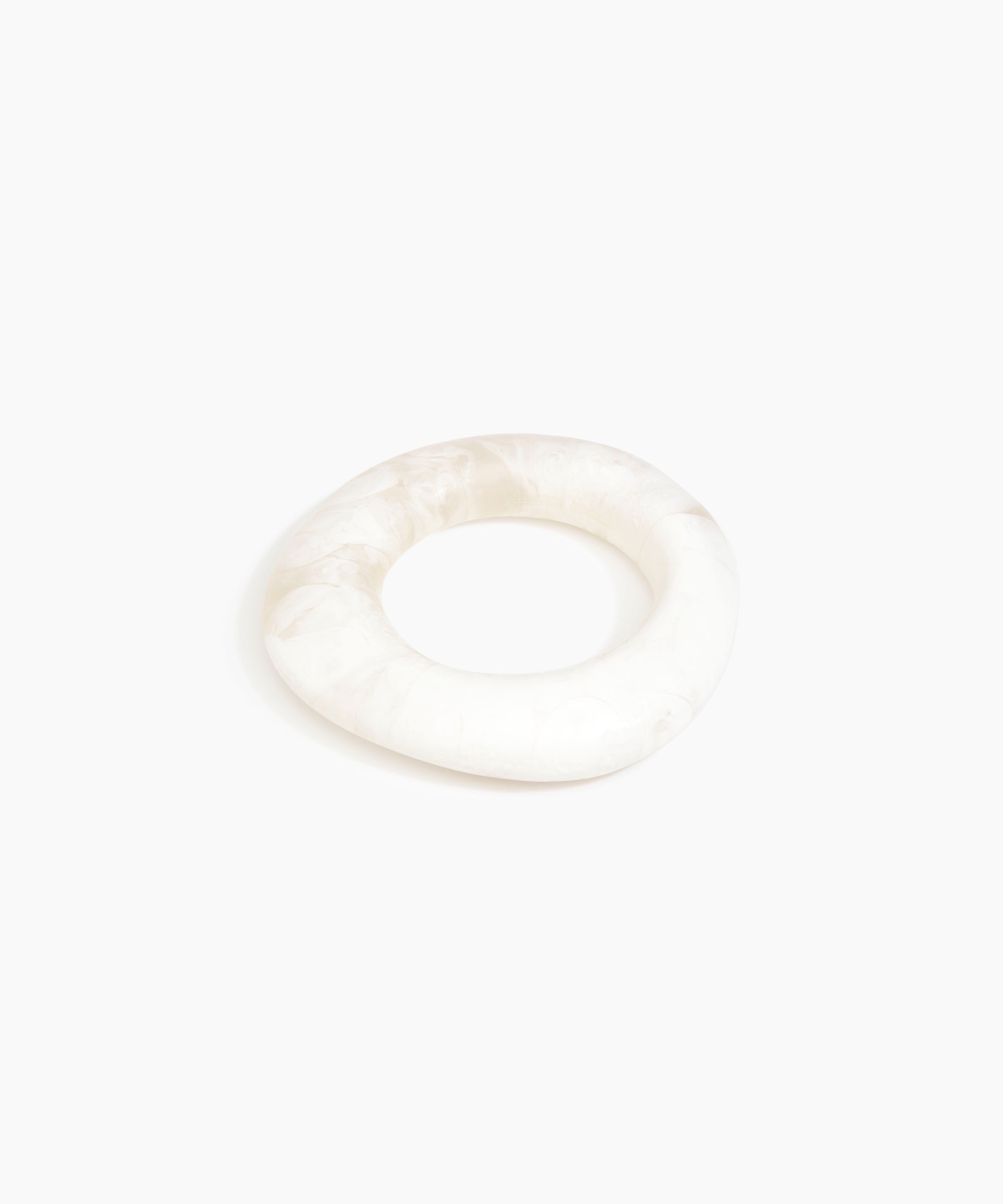 Dinosaur Designs Medium Drift Bangle in Chalk Swirl Colour resin with Wide Fit..