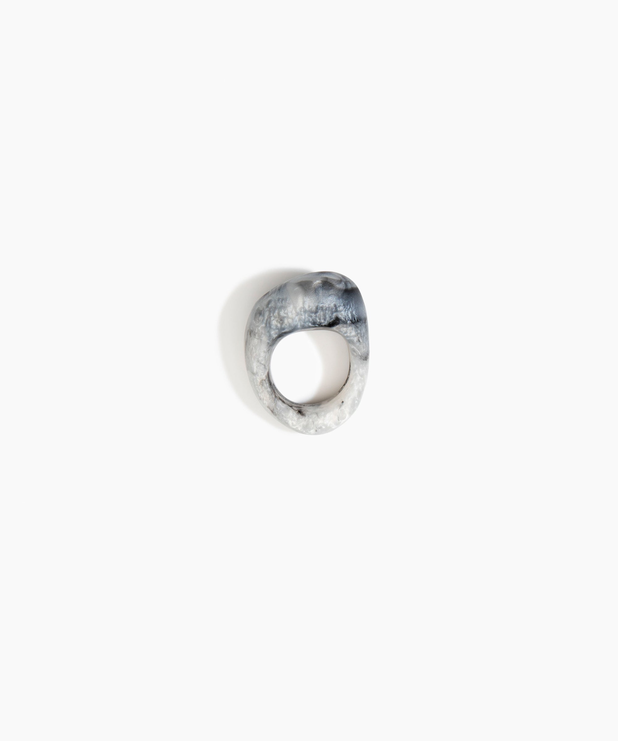 Dinosaur Designs RGPLNPEB Pebble Ring SLATE.