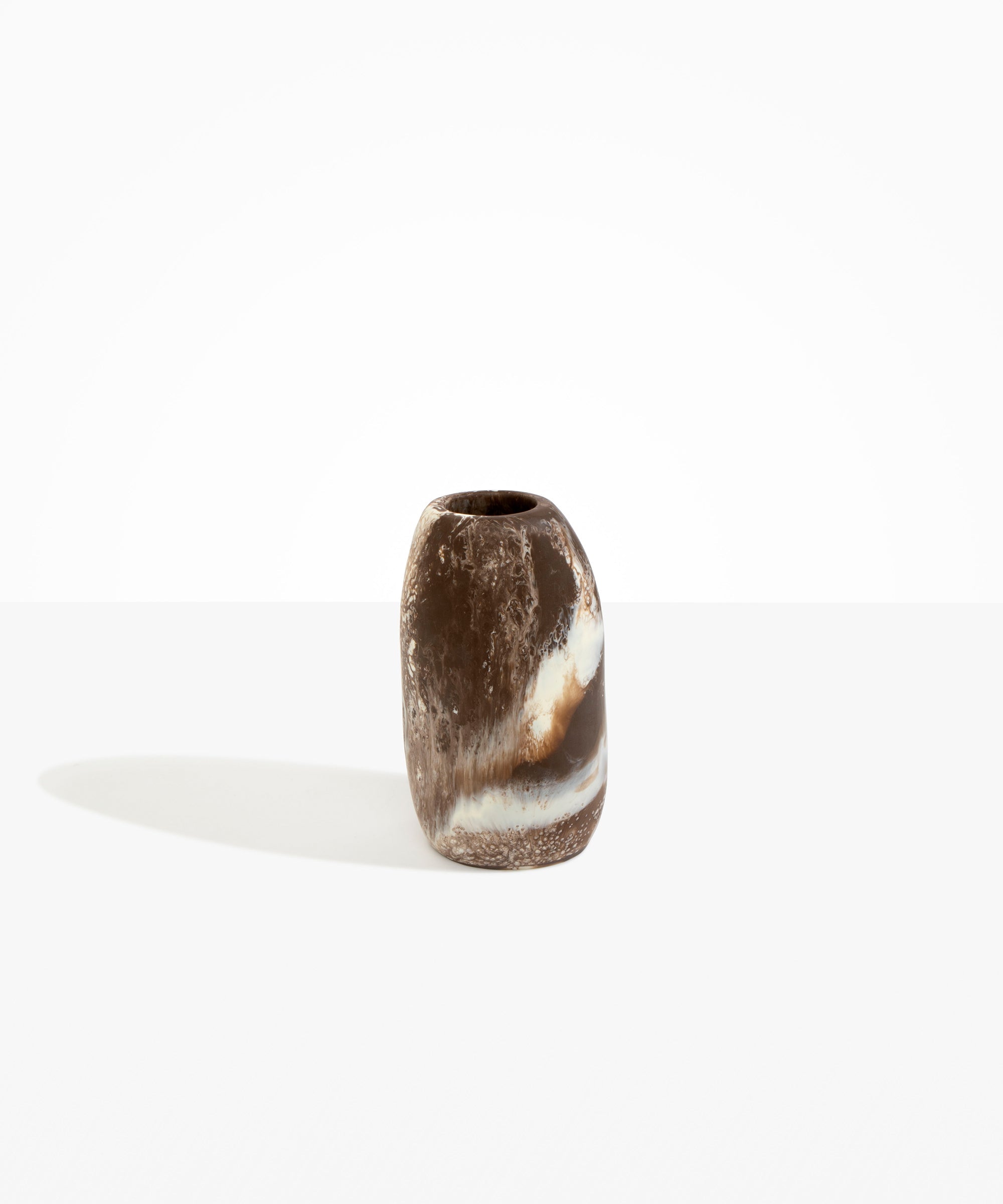 Dinosaur Designs VASPEBMED Medium Pebble Vase CAPPUCCINO.