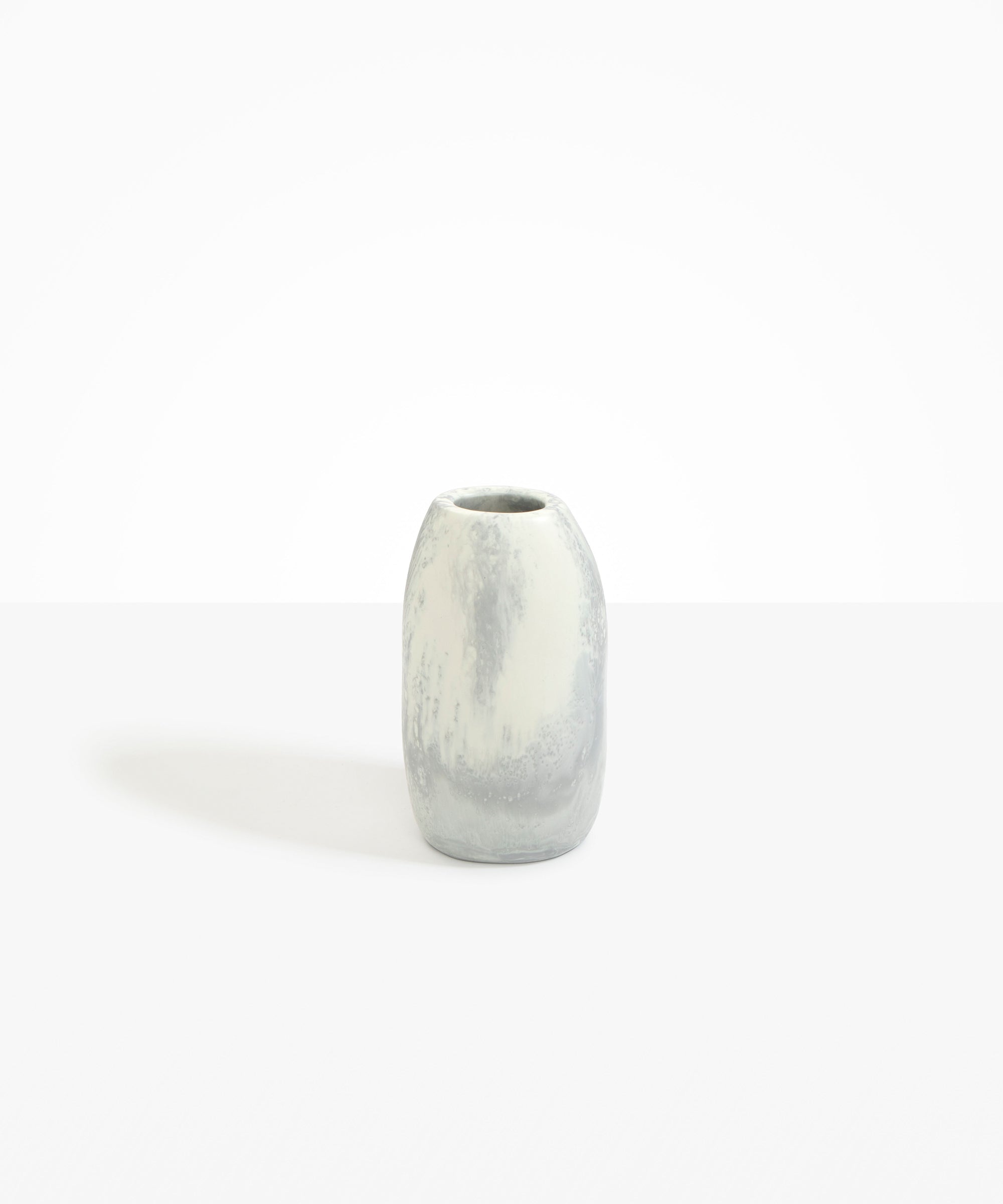 Dinosaur Designs VASPEBMED Medium Pebble Vase CLOUD