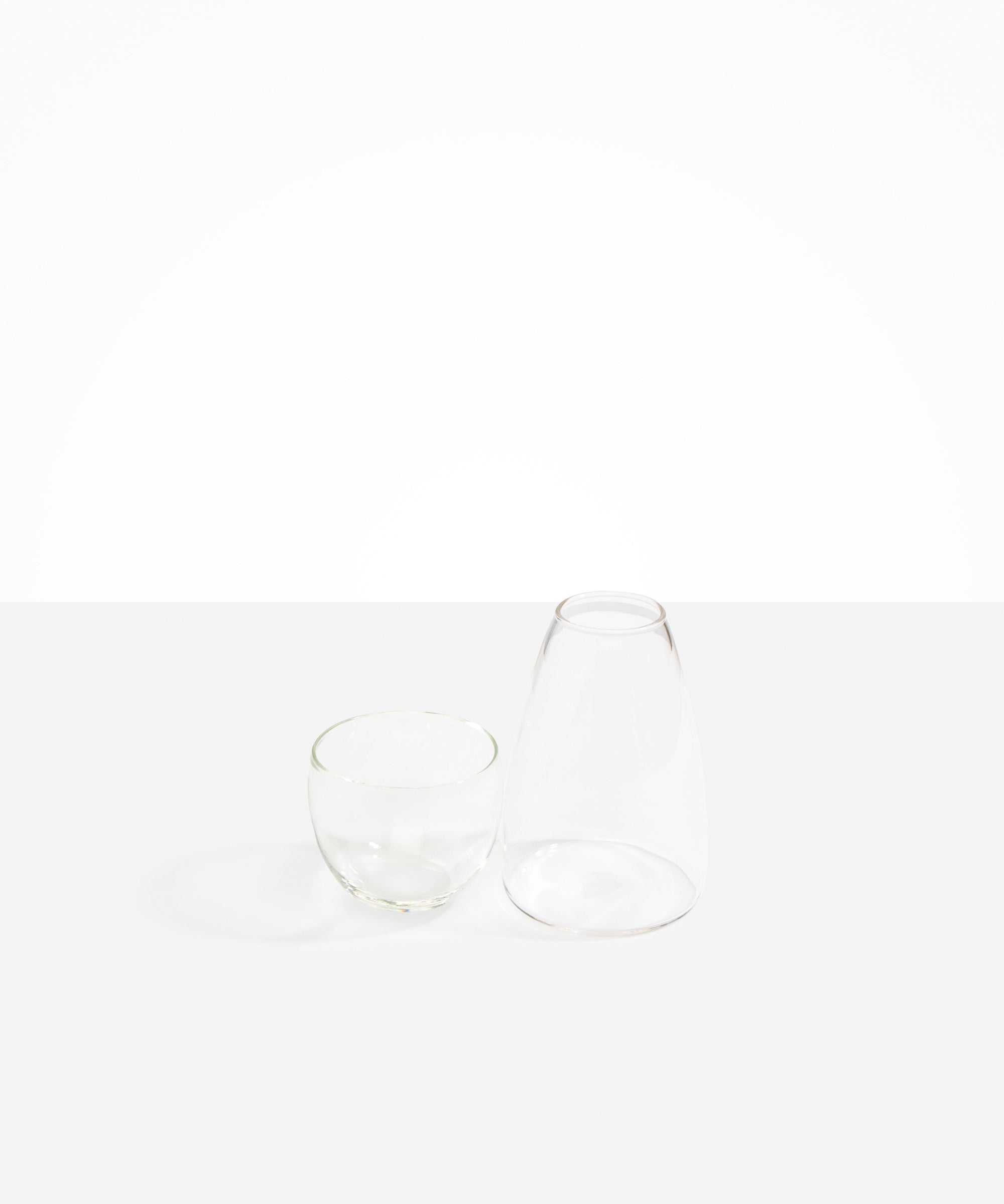 Dinosaur Designs Glass Pebble Carafe in Clear Colour resin..