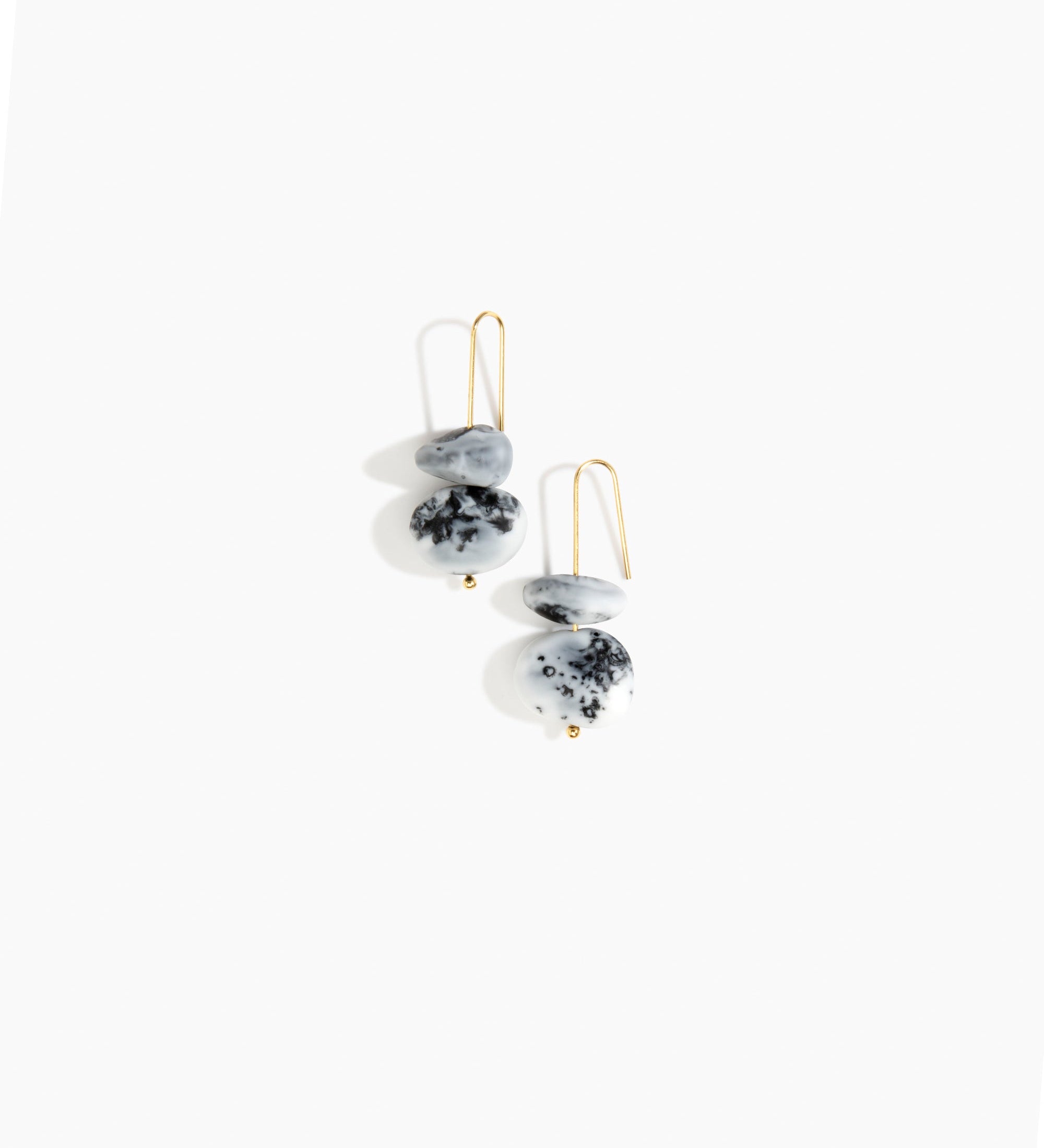 Temple Earth Wire Earrings