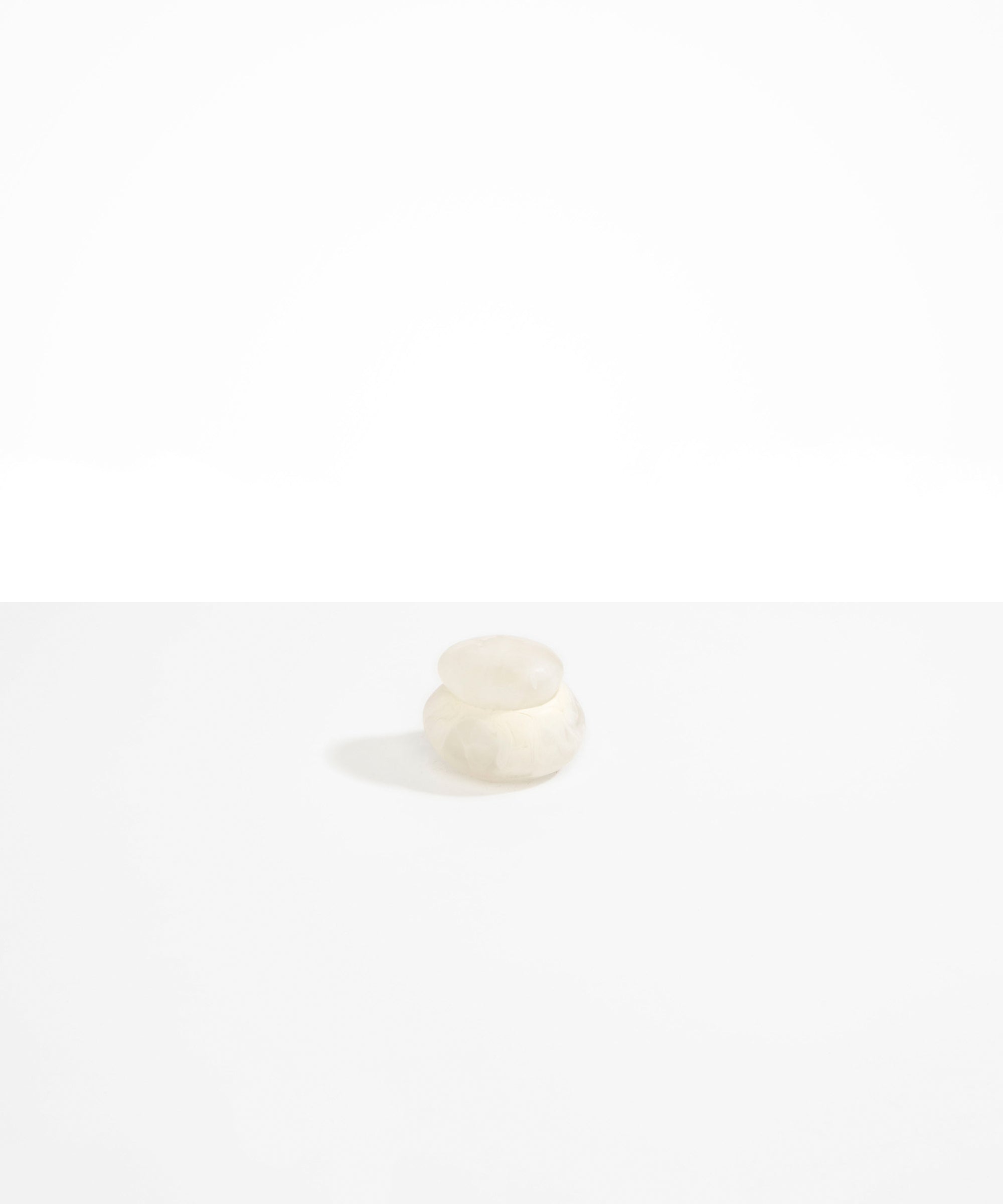 Dinosaur Designs Small Pebble Jar in Chalk Swirl Colour resin..