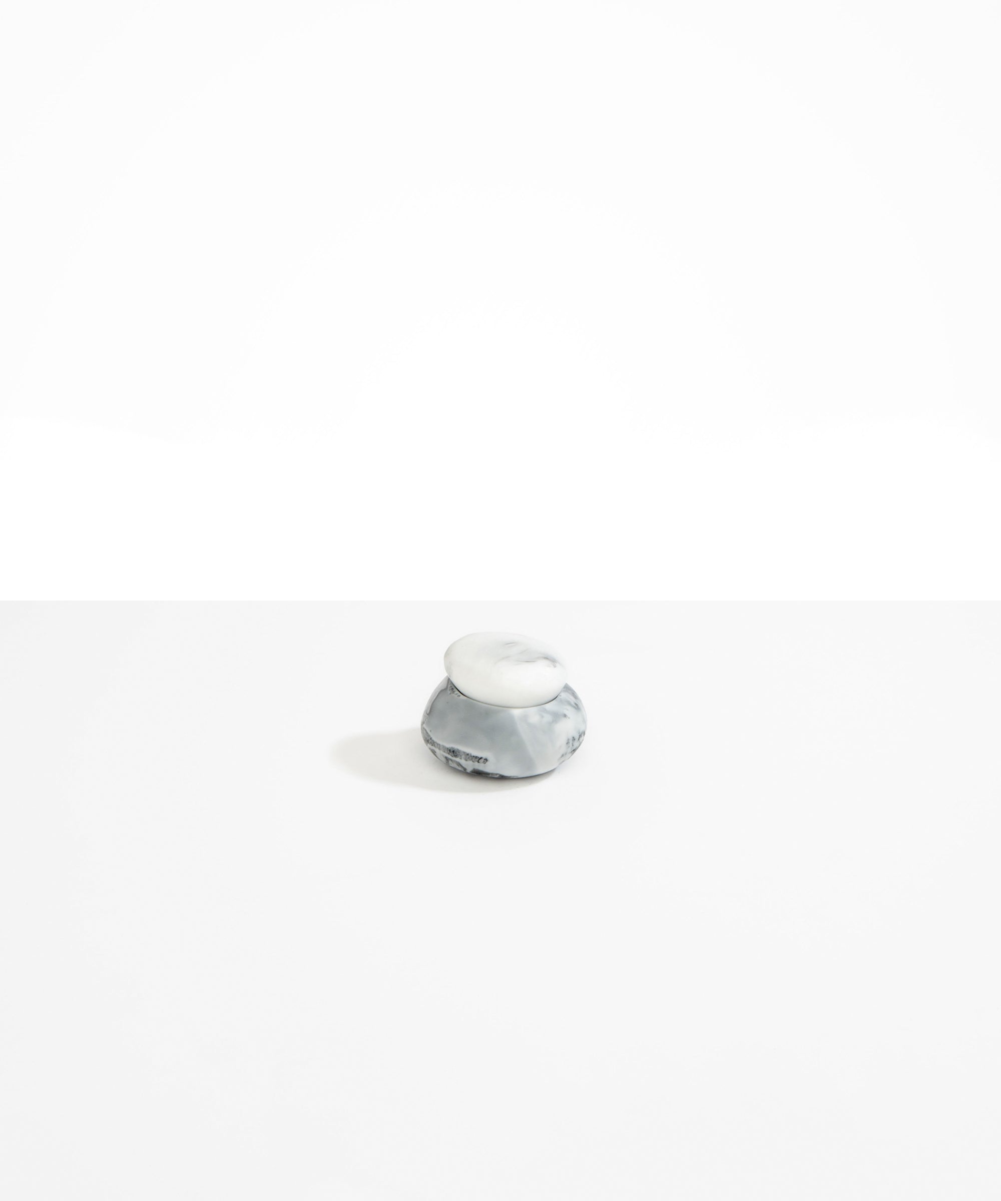 Dinosaur Designs Small Pebble Jar in White Marble Colour resin..