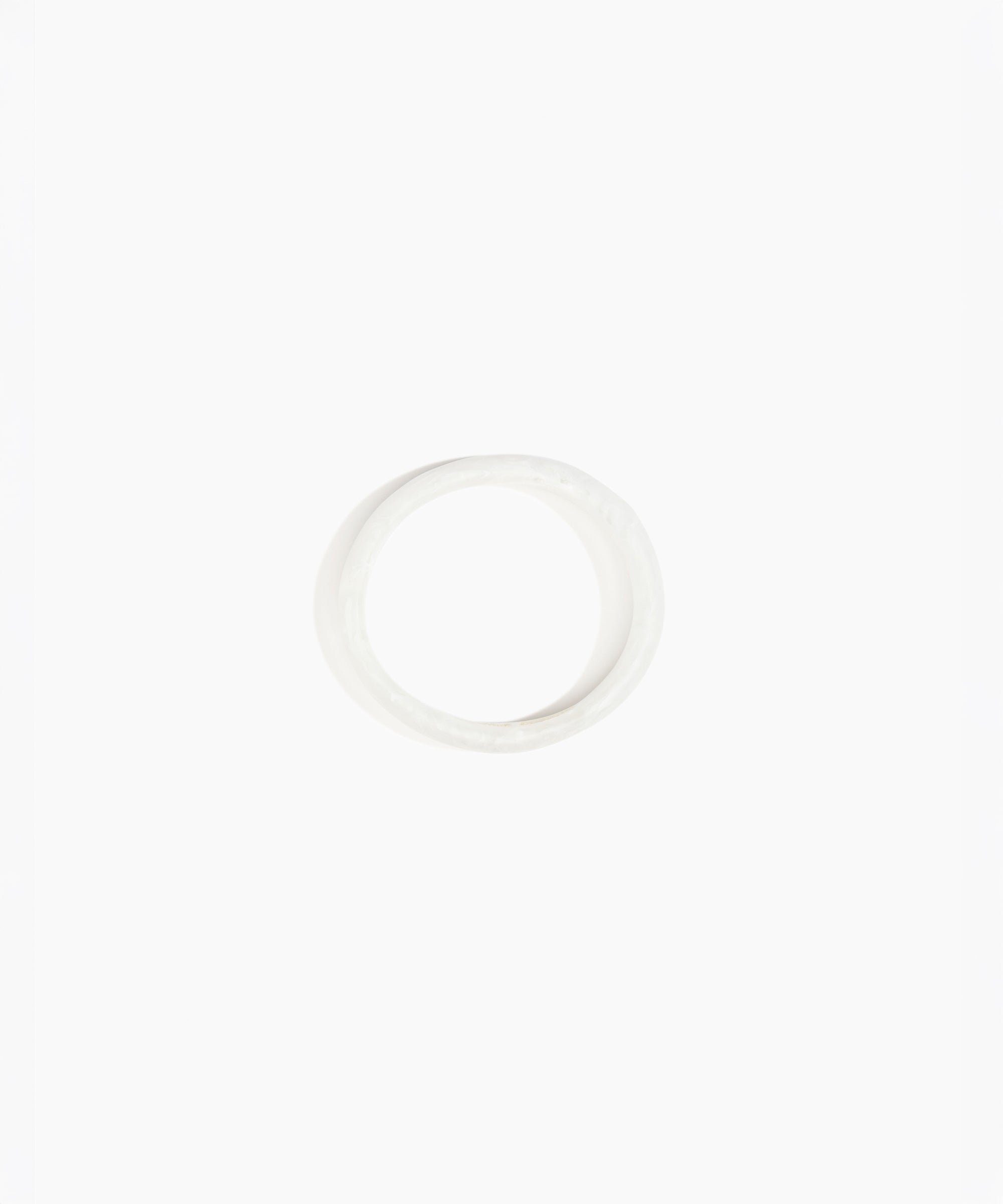 Dinosaur Designs SBORGOVLS small oval organic bangle SNOW SWIRL