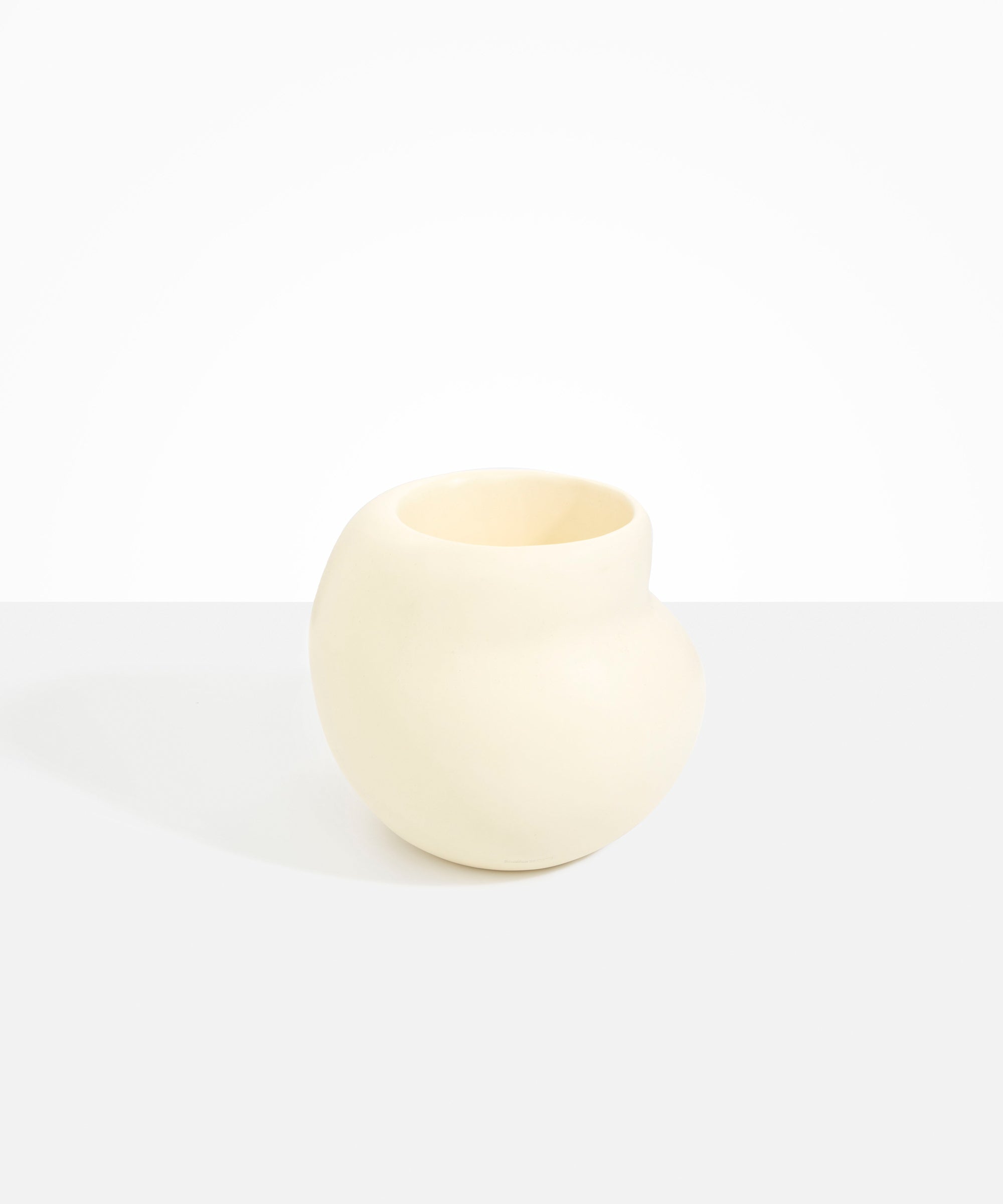 Dinosaur Designs Large Moss Vase in Cream Colour resin..