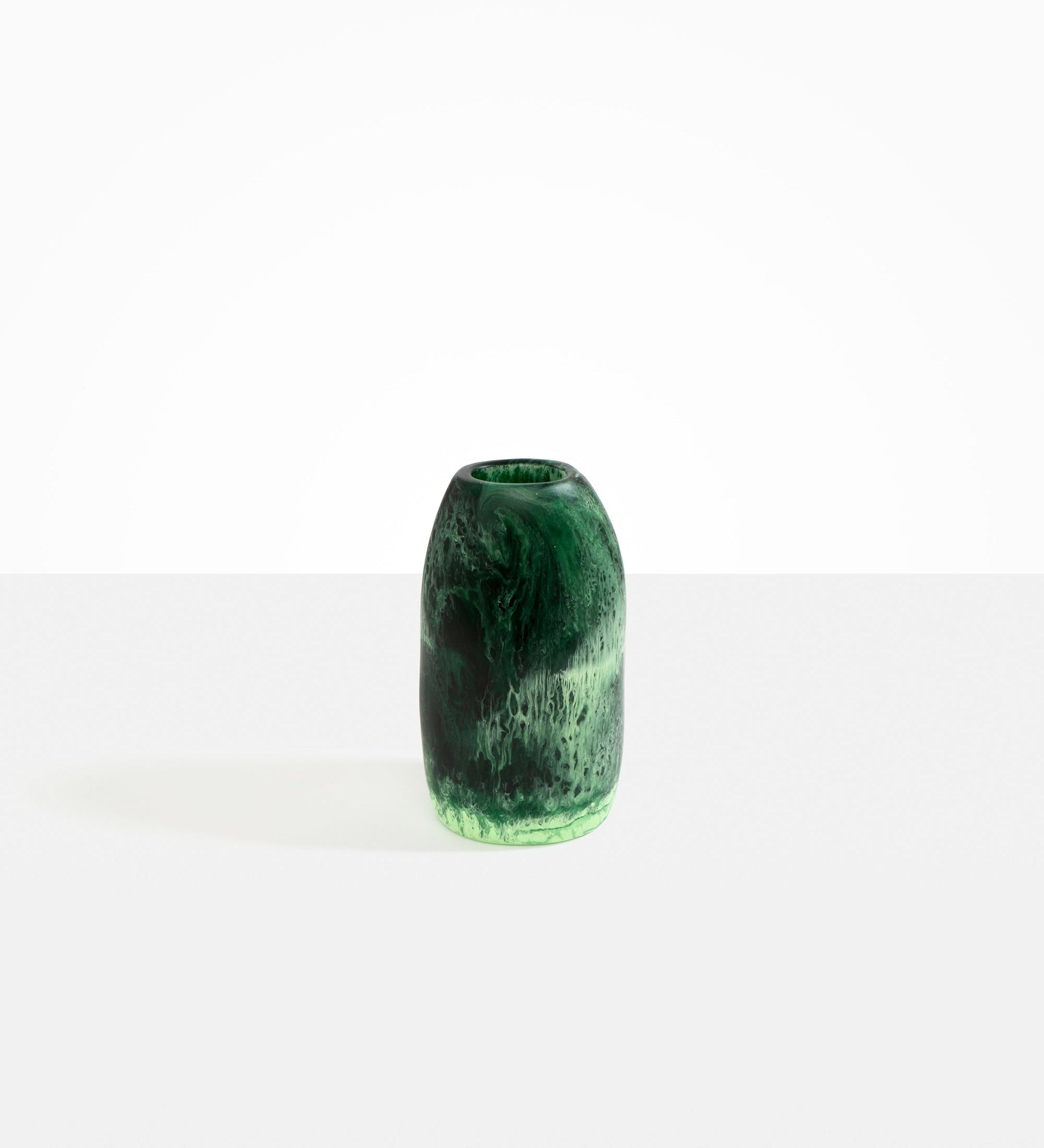 Medium Pebble Vase